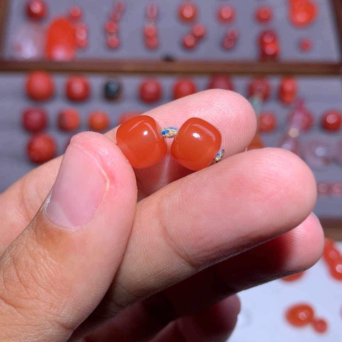 南红玛瑙老型对珠8.4×7.4未镶嵌微沙袋