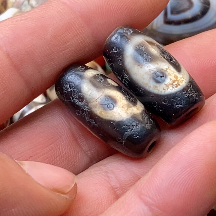 未镶嵌珠子的玛瑙/玉髓用****缘