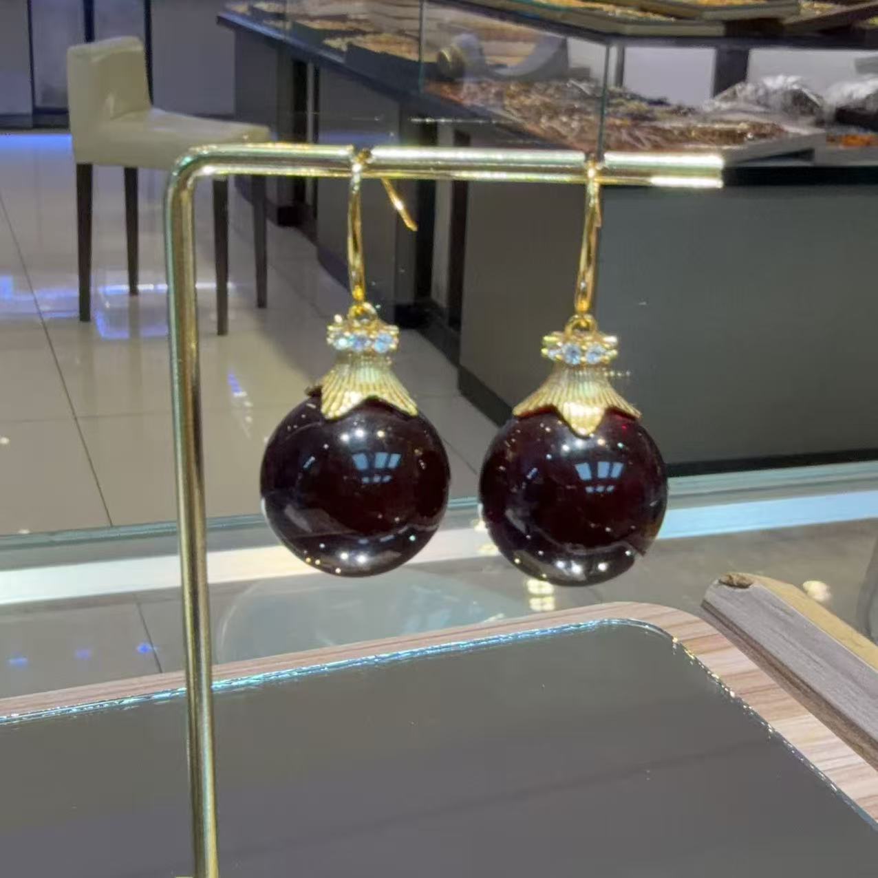 银镶天然琥血珀圆珠精美气质女款耳坠