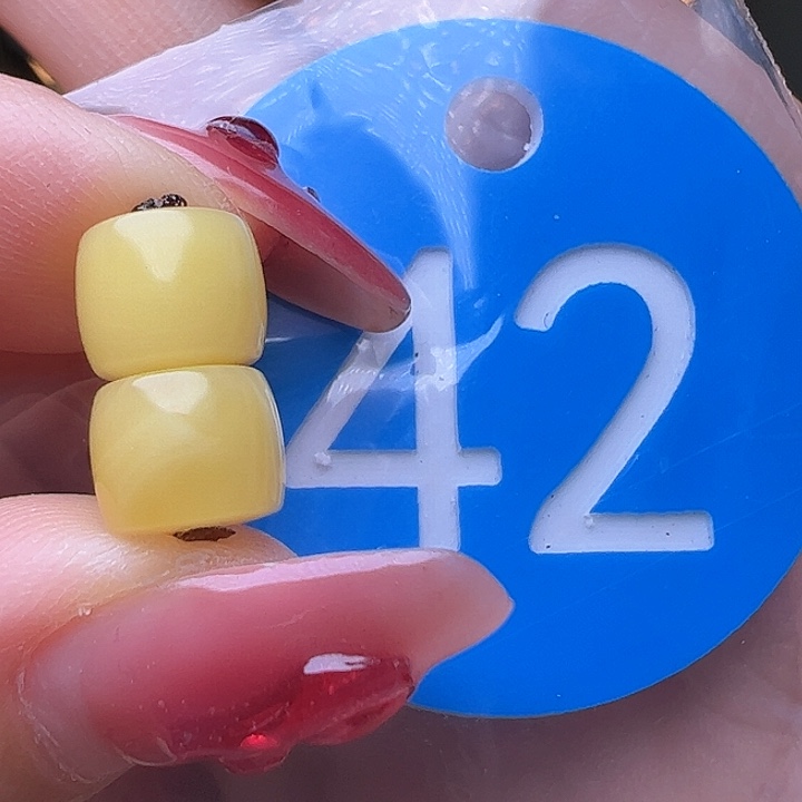 蜜蜡裸石未镶嵌7mm 直切