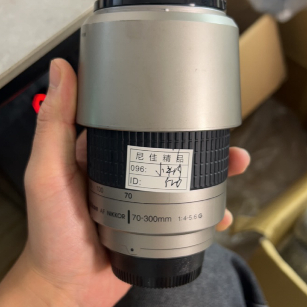 9新 Nikon/尼康 Canon/佳能 - 卡口 二手单反相机/镜头（无配件）