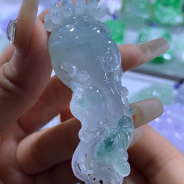 翡翠未镶嵌颈饰天然翡翠A货吊坠