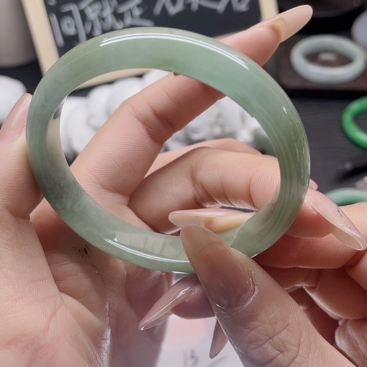 石英岩玉未镶嵌手镯13
