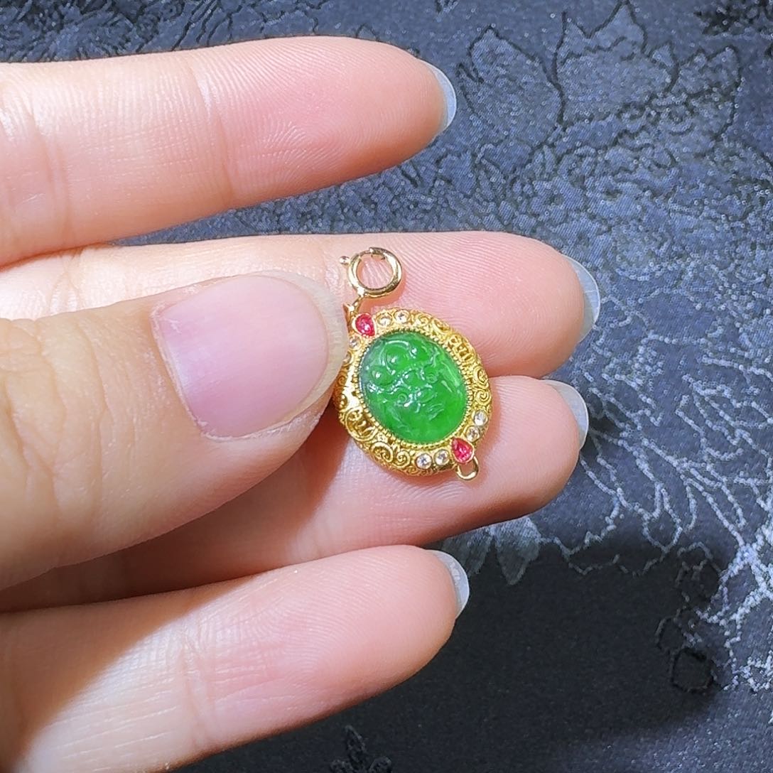 翡翠挂件银S925镶嵌黄财