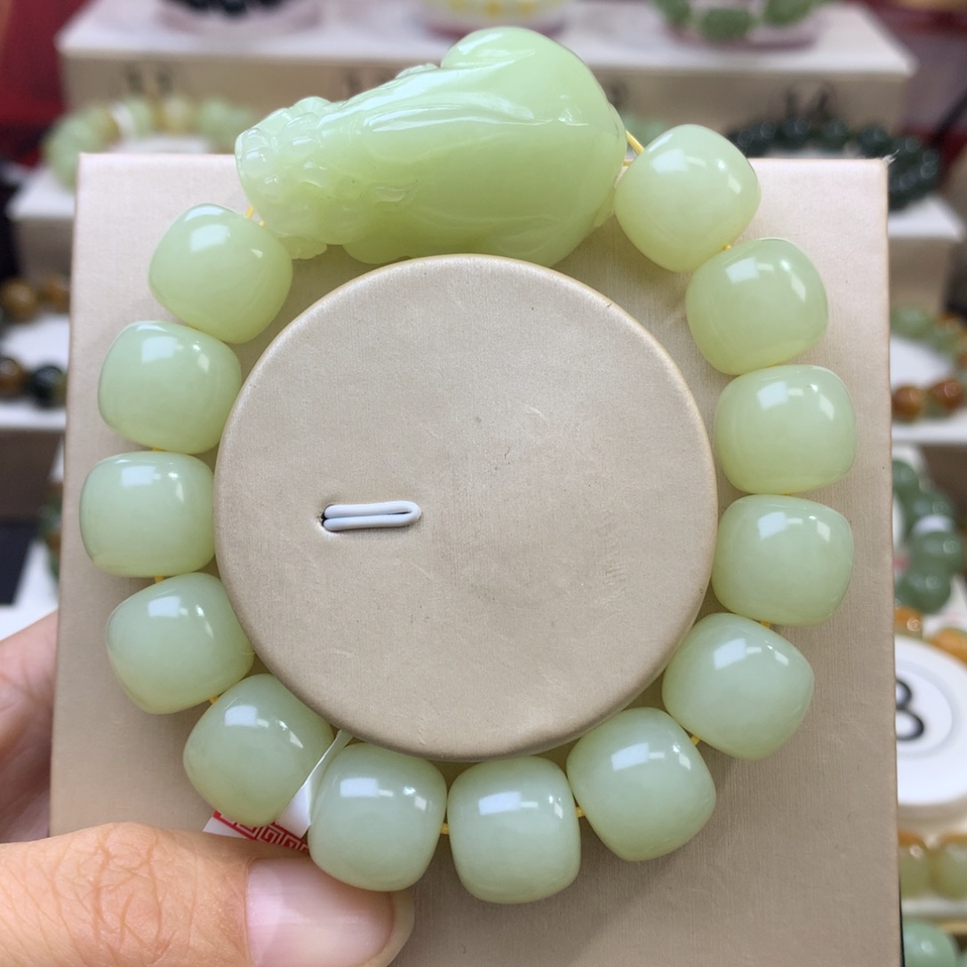 岁***好和田玉未镶嵌手链