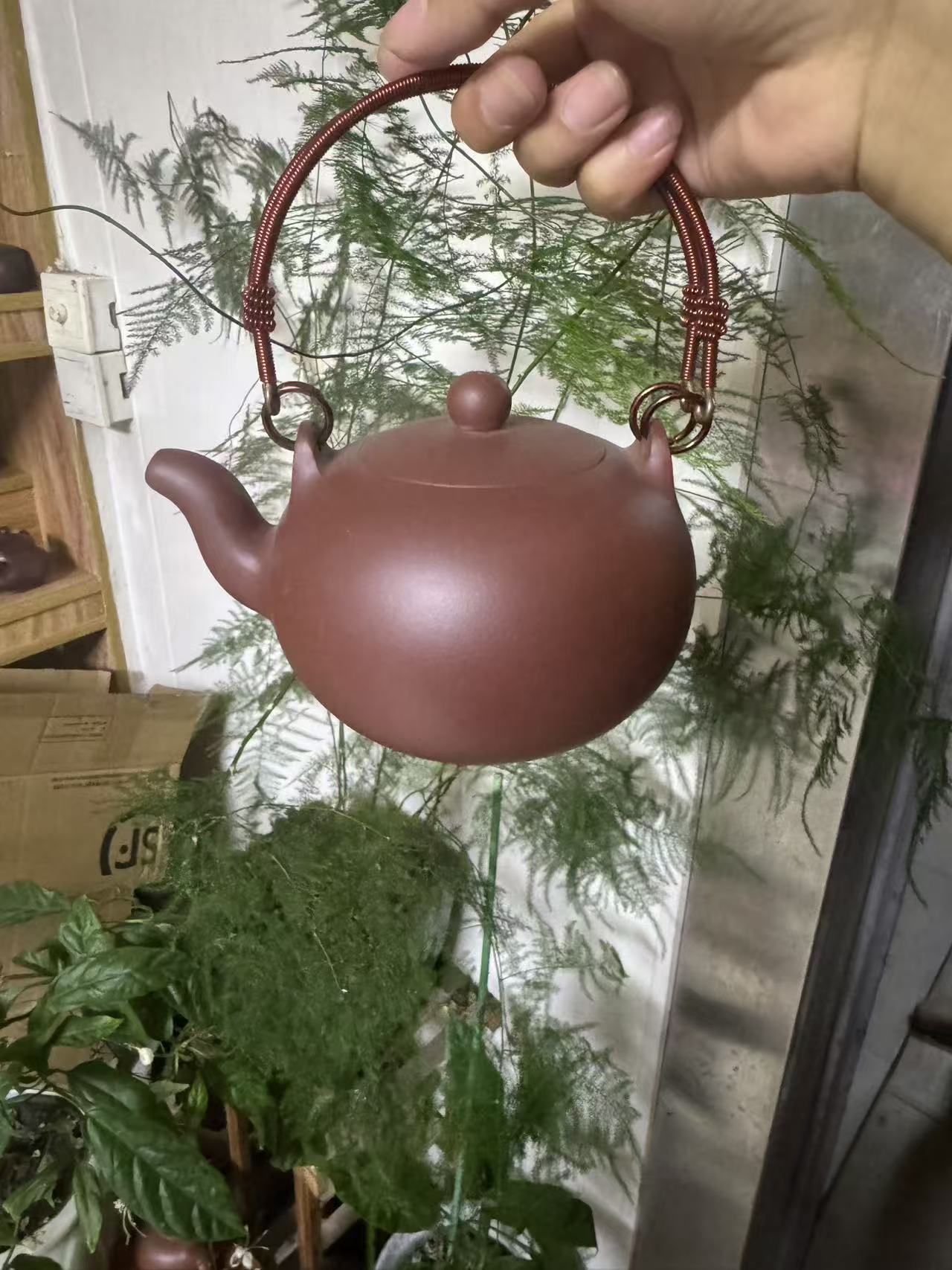 宜兴正宗紫砂紫泥提梁壶约650cc