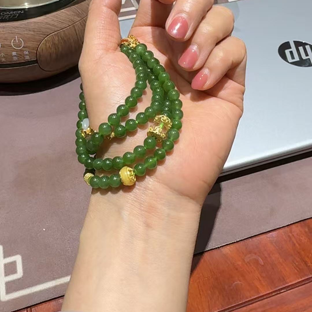 珠链搭配金适合女性佩戴