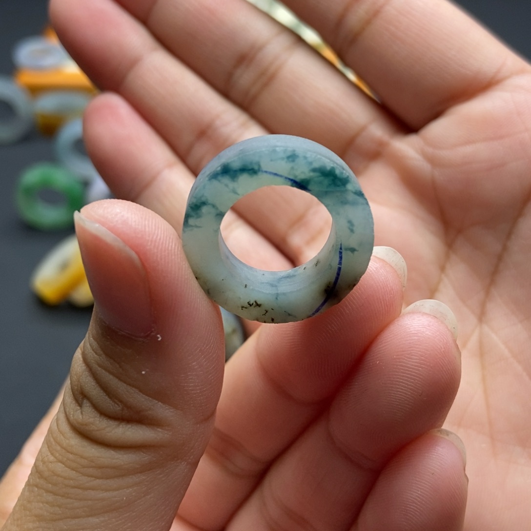 定制翡翠翡翠有纹未镶嵌清*