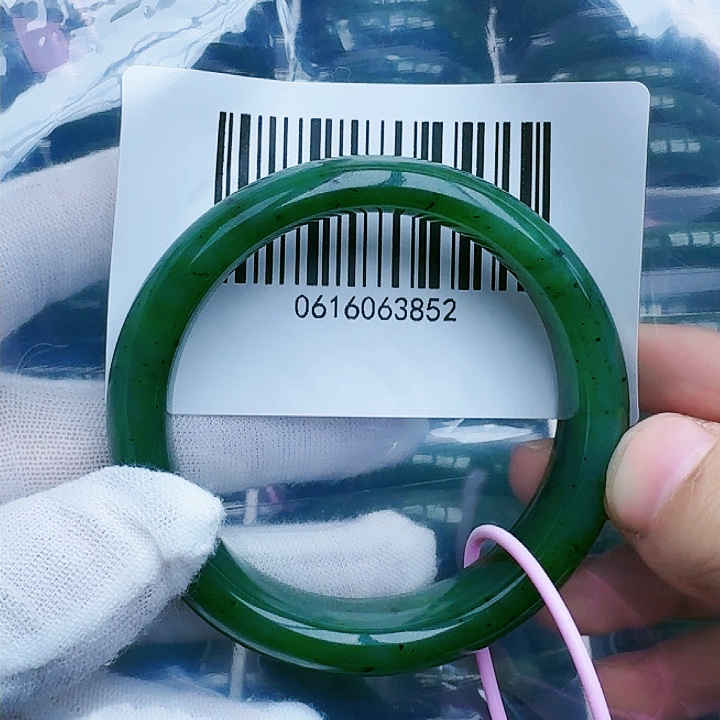 和田玉（碧玉）手镯未镶嵌包容5556