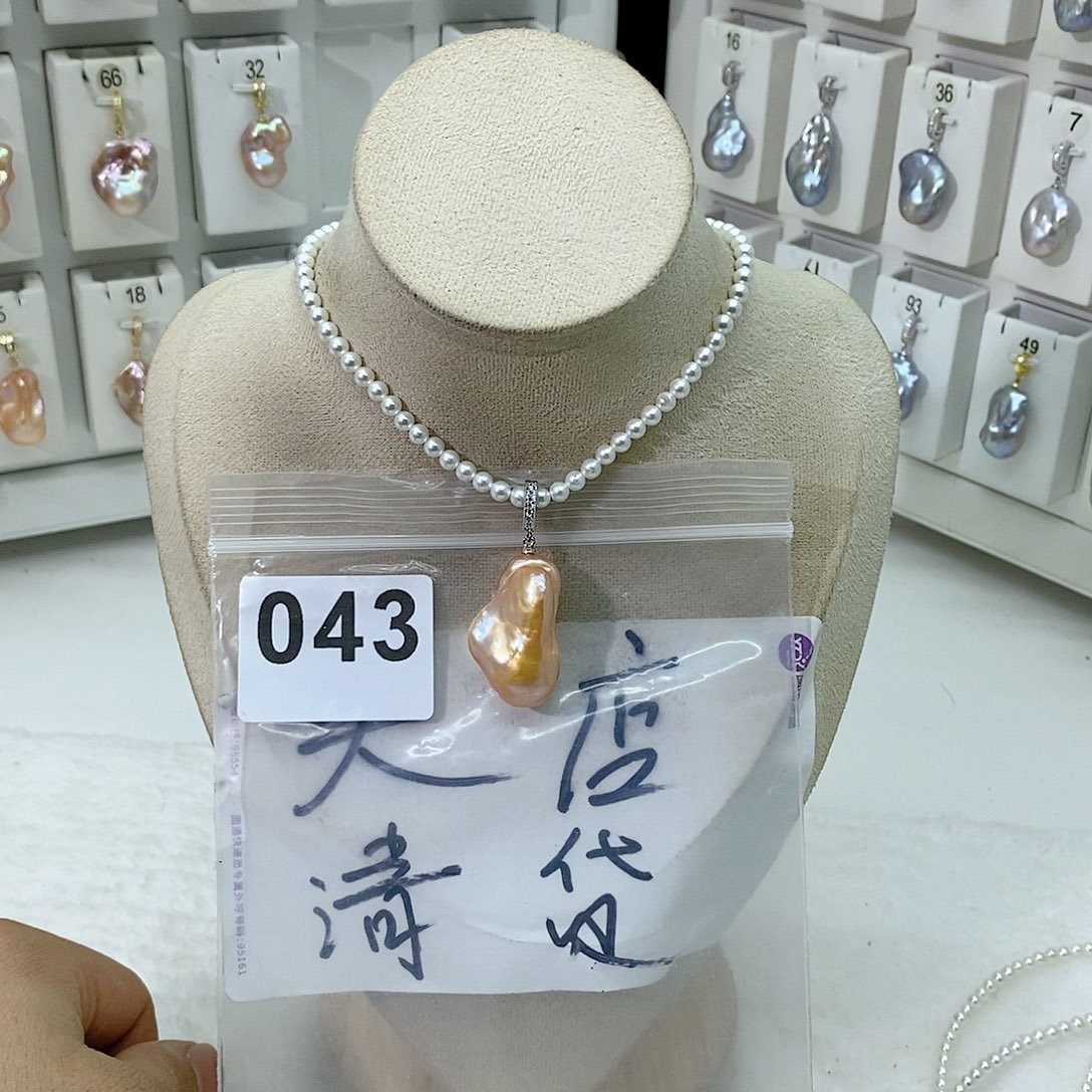 淡水珍珠颈饰合金
