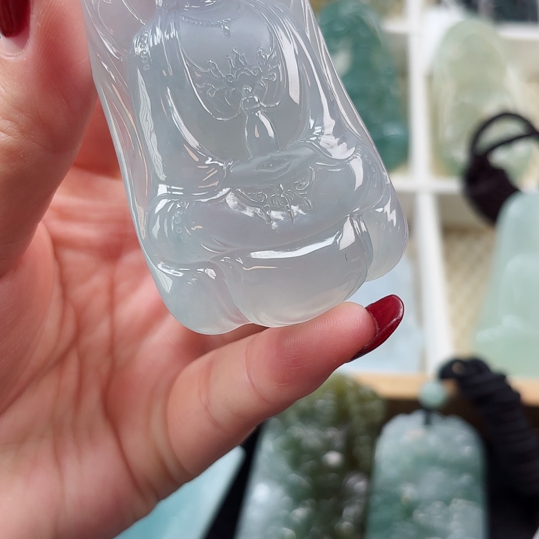 翡翠颈饰未镶嵌意**炮观音