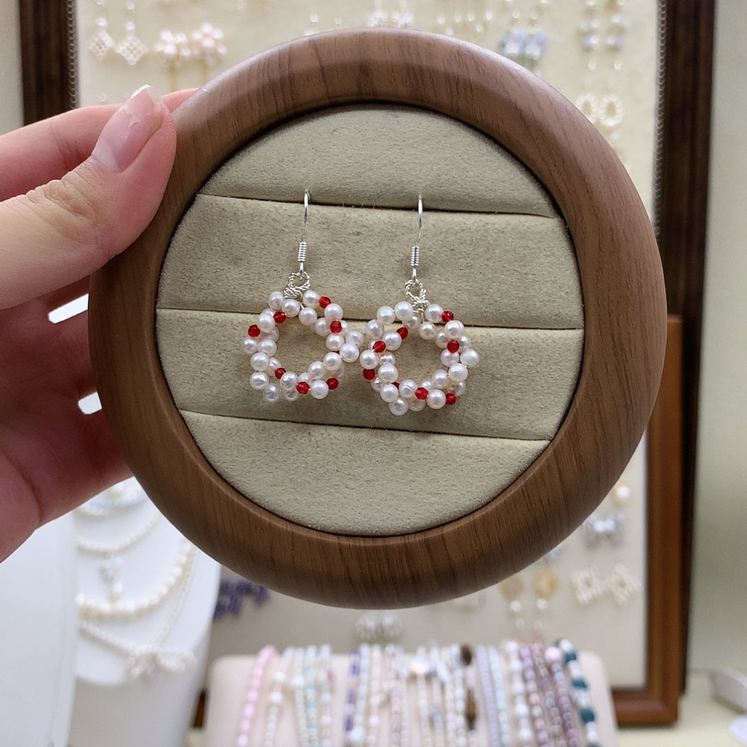 淡水珍珠银S925镶嵌耳饰