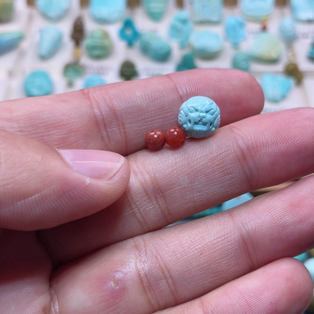 南红玛瑙配饰未镶嵌