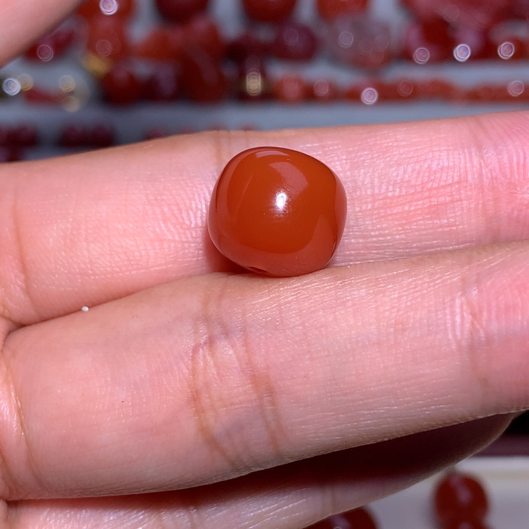 南红玛瑙保山柿子红偏红朱砂点未镶嵌12×11