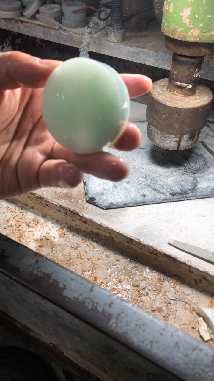 火火珠宝翡翠手镯