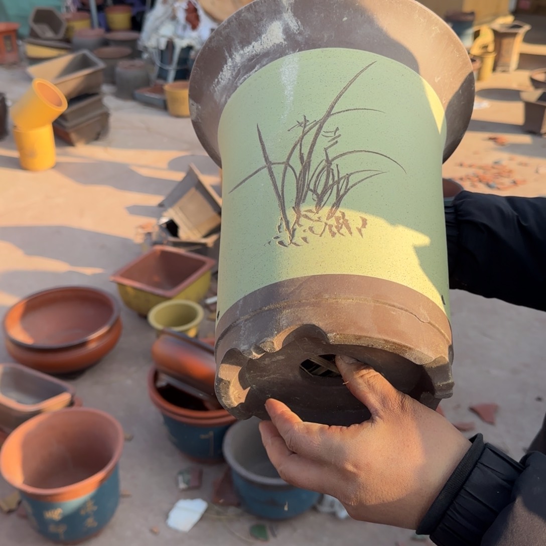 紫砂花盆瑕疵和瑕疵的