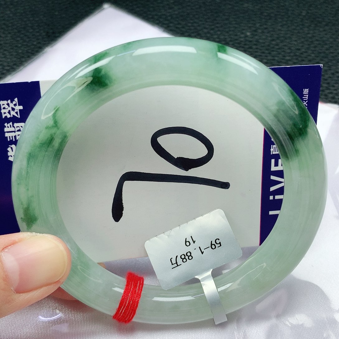 翡翠手镯未镶嵌缅甸天然A货翡翠