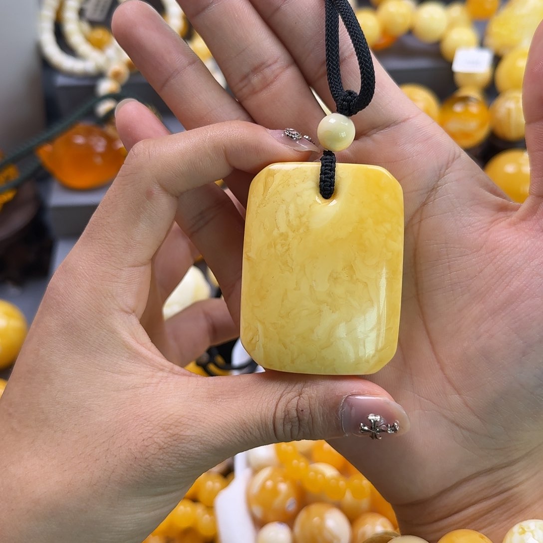 琥珀珠宝奇石未镶嵌方牌