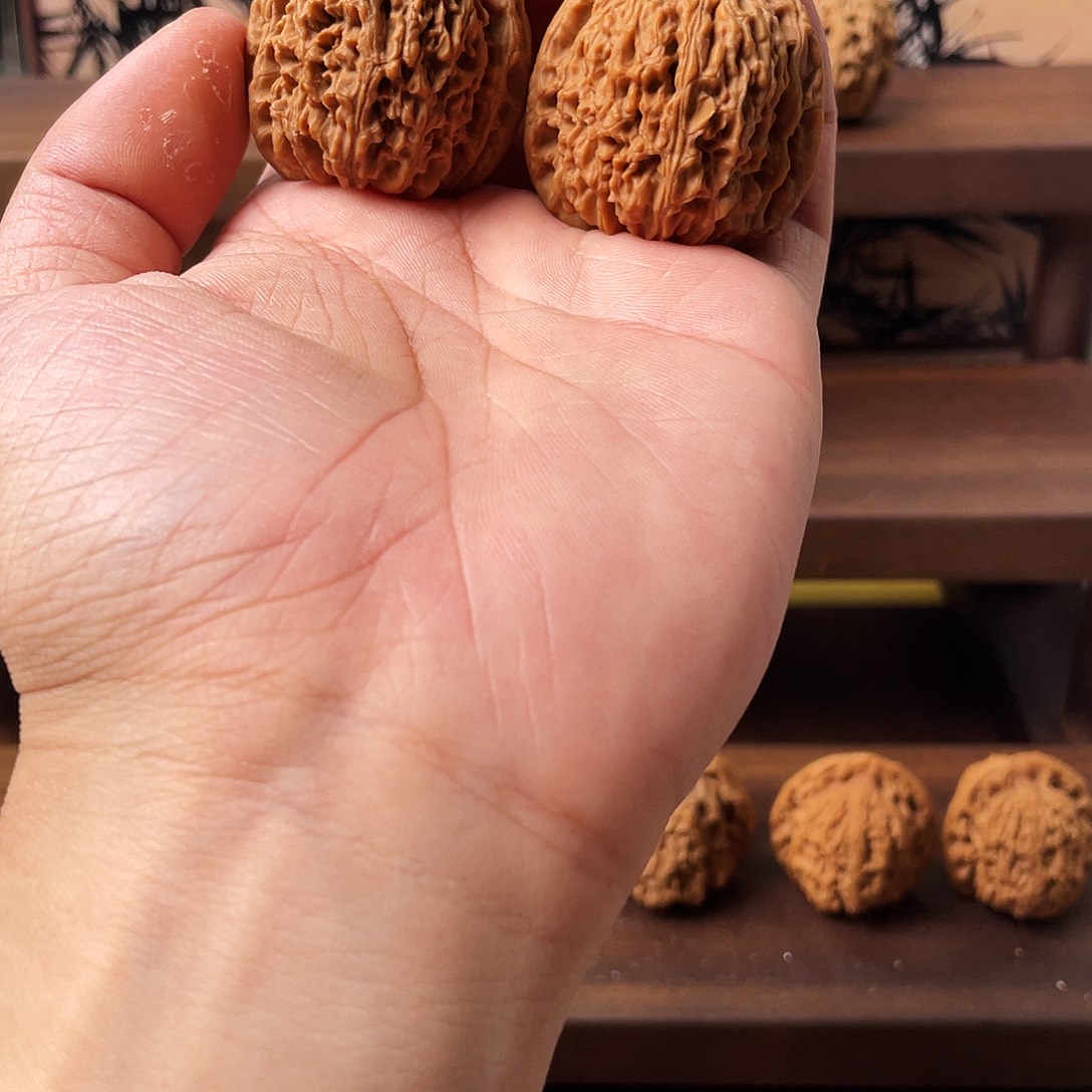 文玩核桃吊坠南疆石