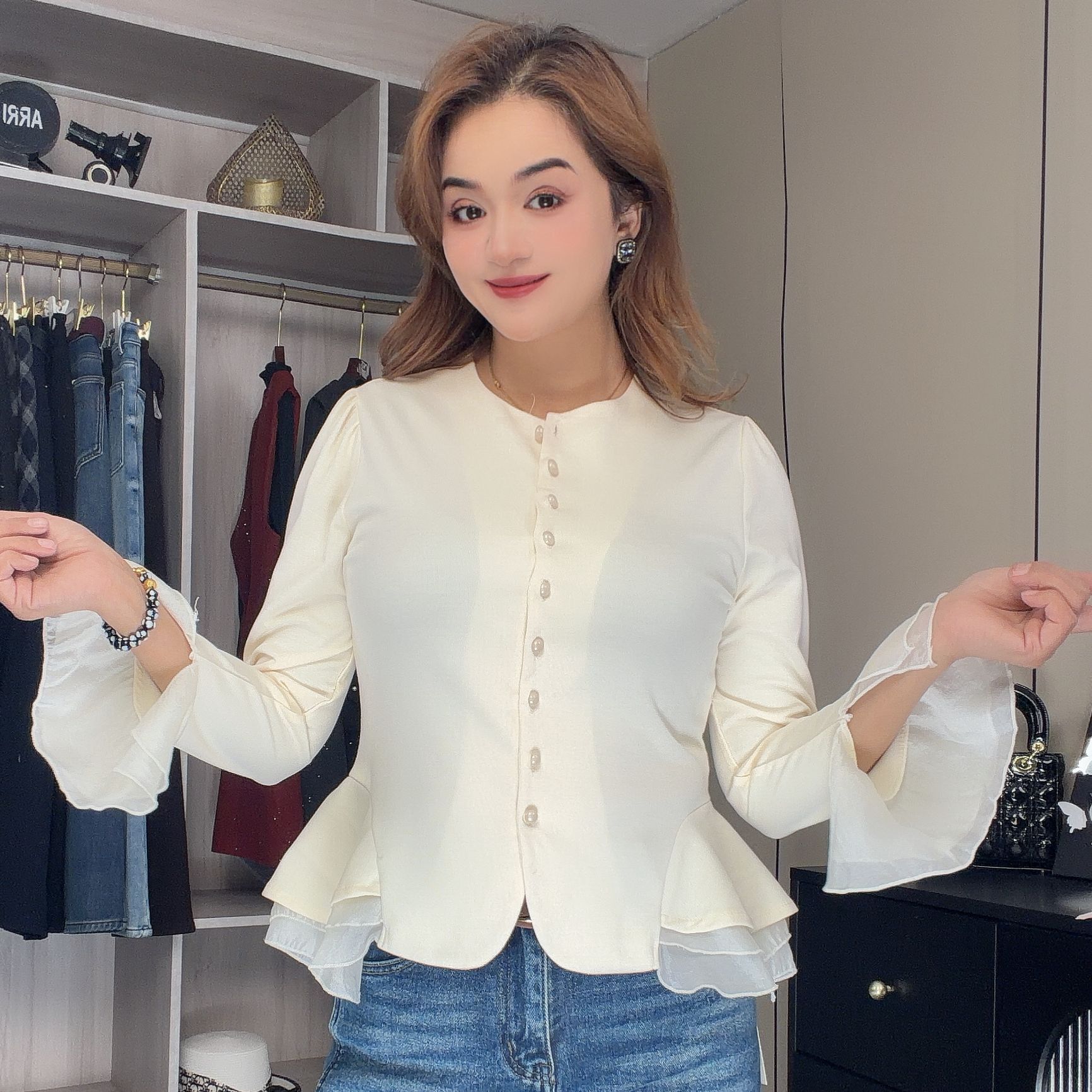 显瘦时尚百搭设计感小众上衣3990