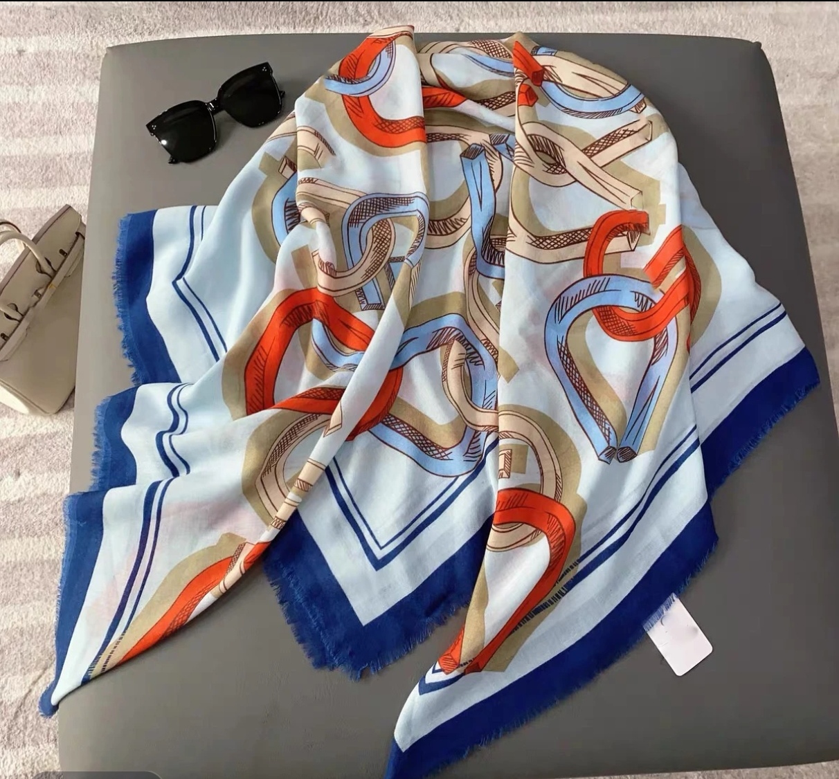 尺寸[130X130]韩版洋气时尚百搭薄款四季大方巾气质披肩