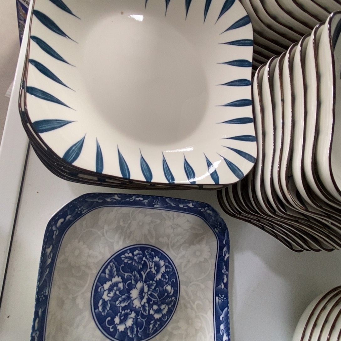 瓷10个8英寸方型盘+一个青花瓷方型盘