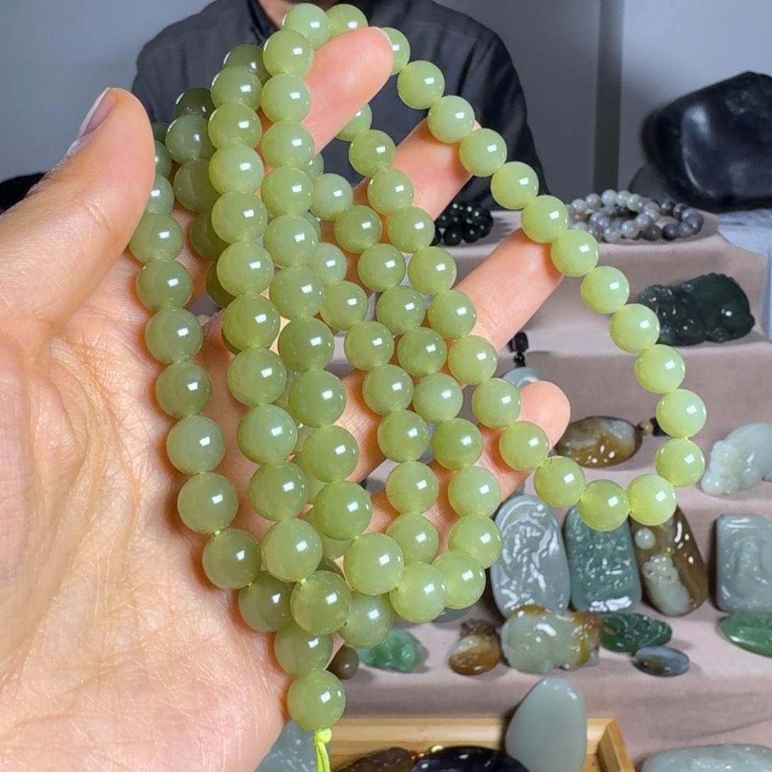 和田玉（糖玉）颈饰未镶嵌