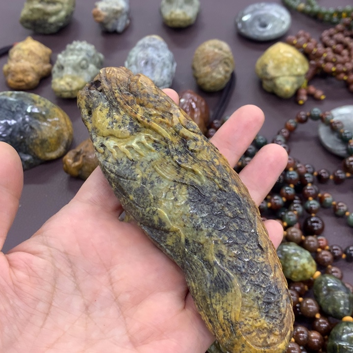 岫岩河磨玉（透闪石质玉）手链未镶嵌