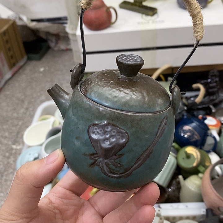 陶瓷艺术品及陶瓷壶壶