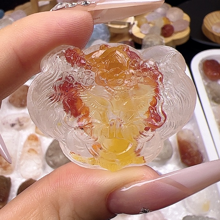 颈饰未镶嵌水晶九尾狐雕刻吊坠狐牌