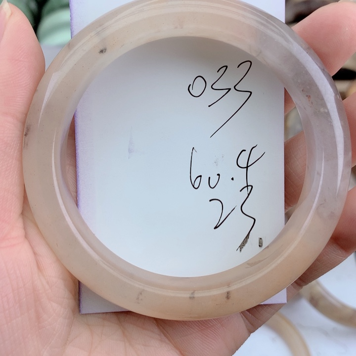 石英质玉未镶嵌手镯033