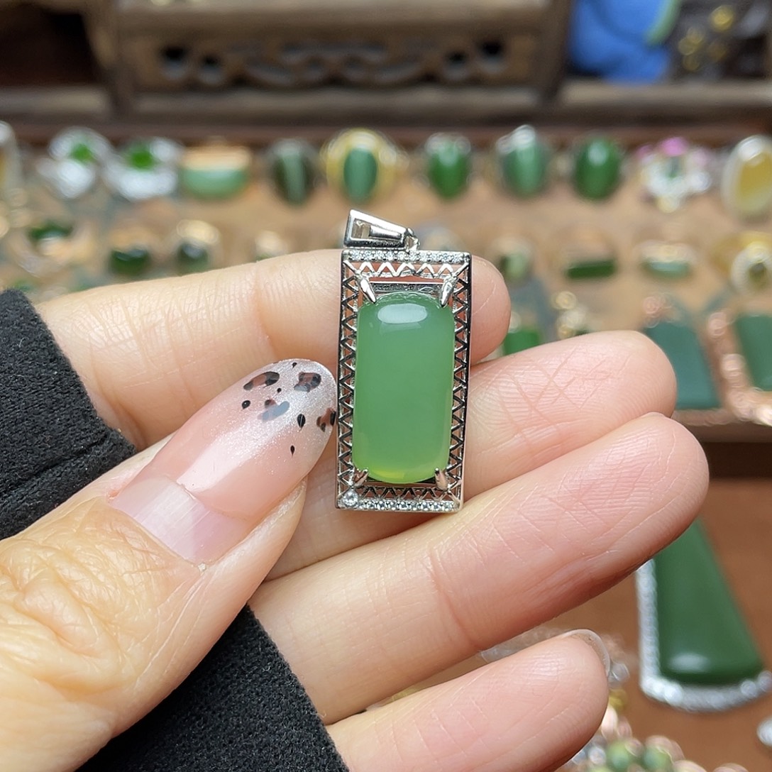 和田玉（碧玉）银S925镶嵌吊坠(赠链)