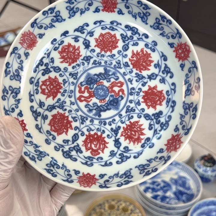 瓷片白青花釉里红缠枝莲壶承全品