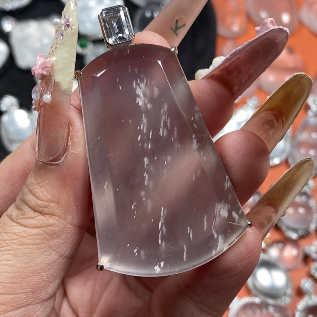 淘***父石英质玉银S925镶嵌颈饰无事牌