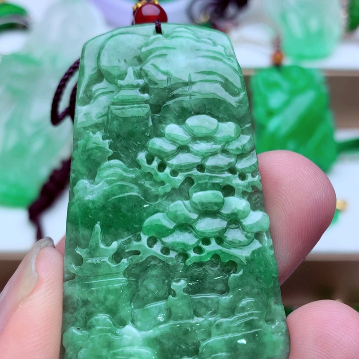 吊坠(不含链)未镶嵌翡翠
