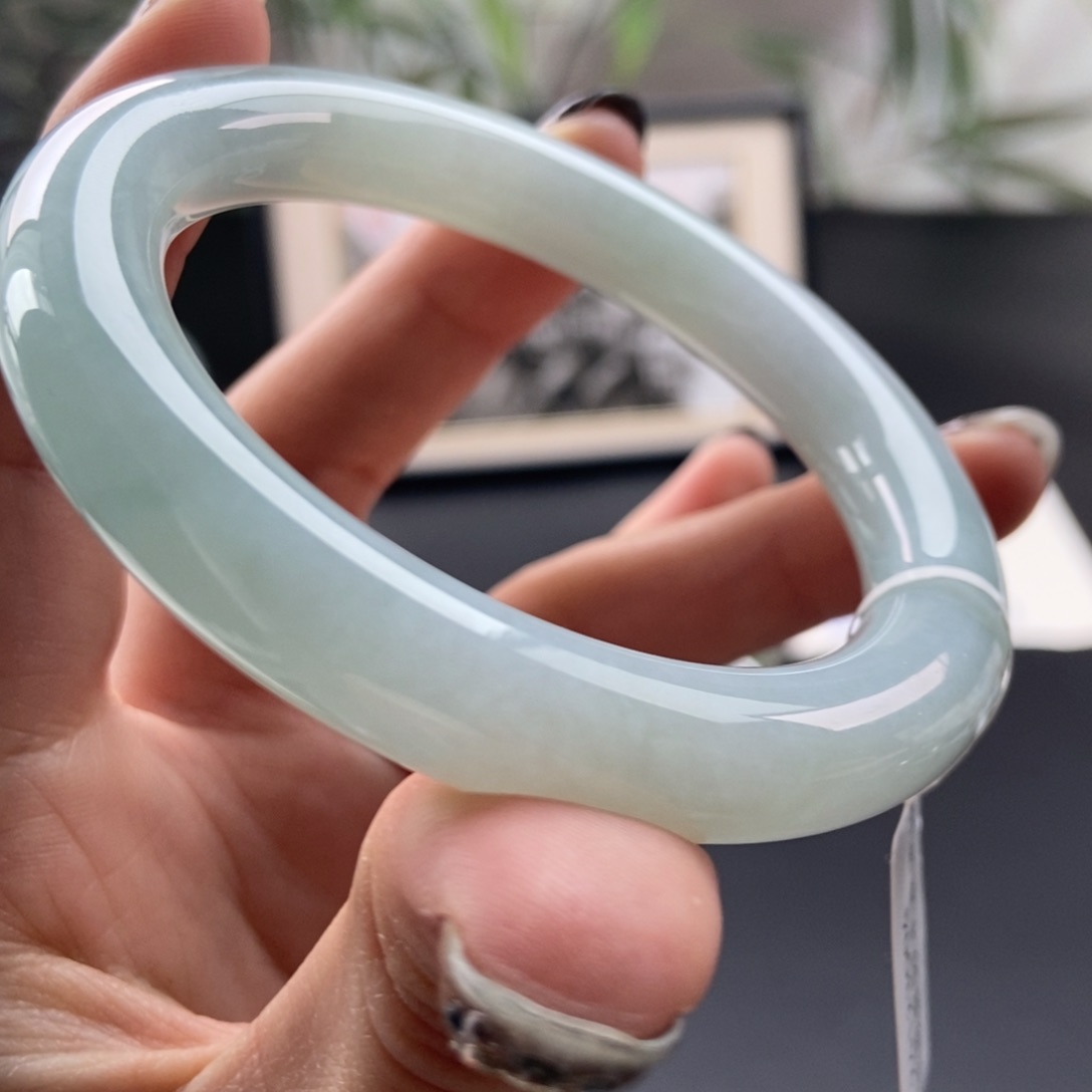 翡翠手镯未镶嵌54.7圆条