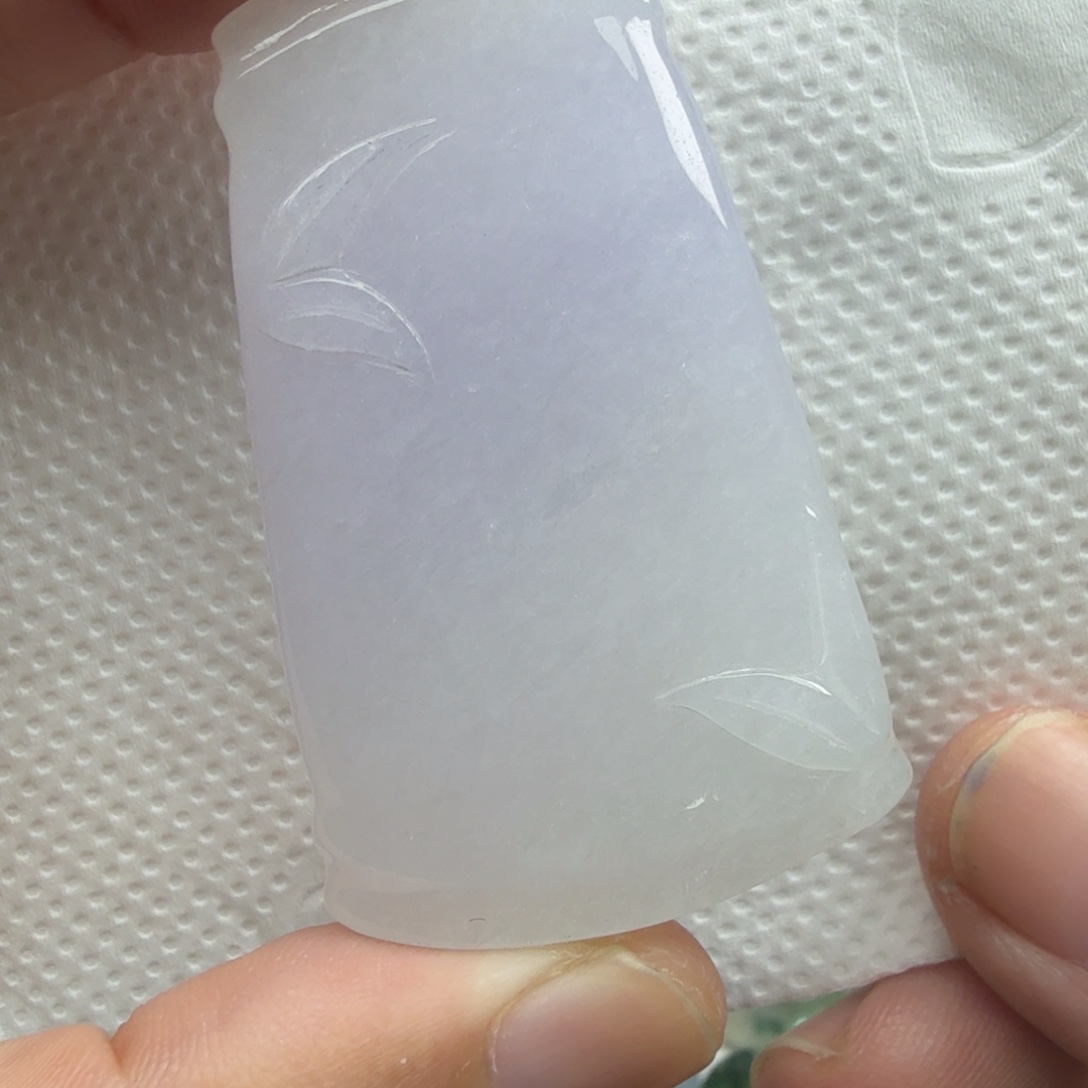 翡翠未镶嵌颈饰284