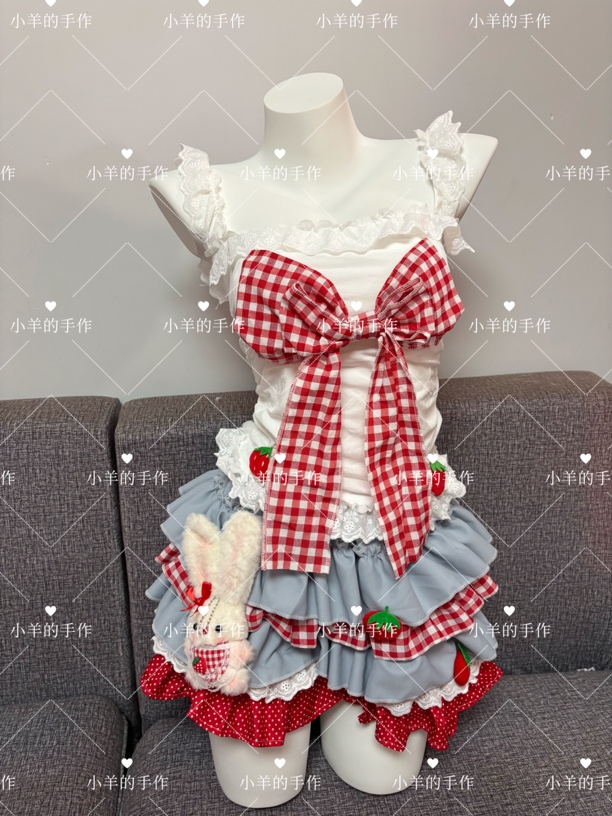 no退换昭和兔兔套装上衣80-120斤 裙子55-90腰