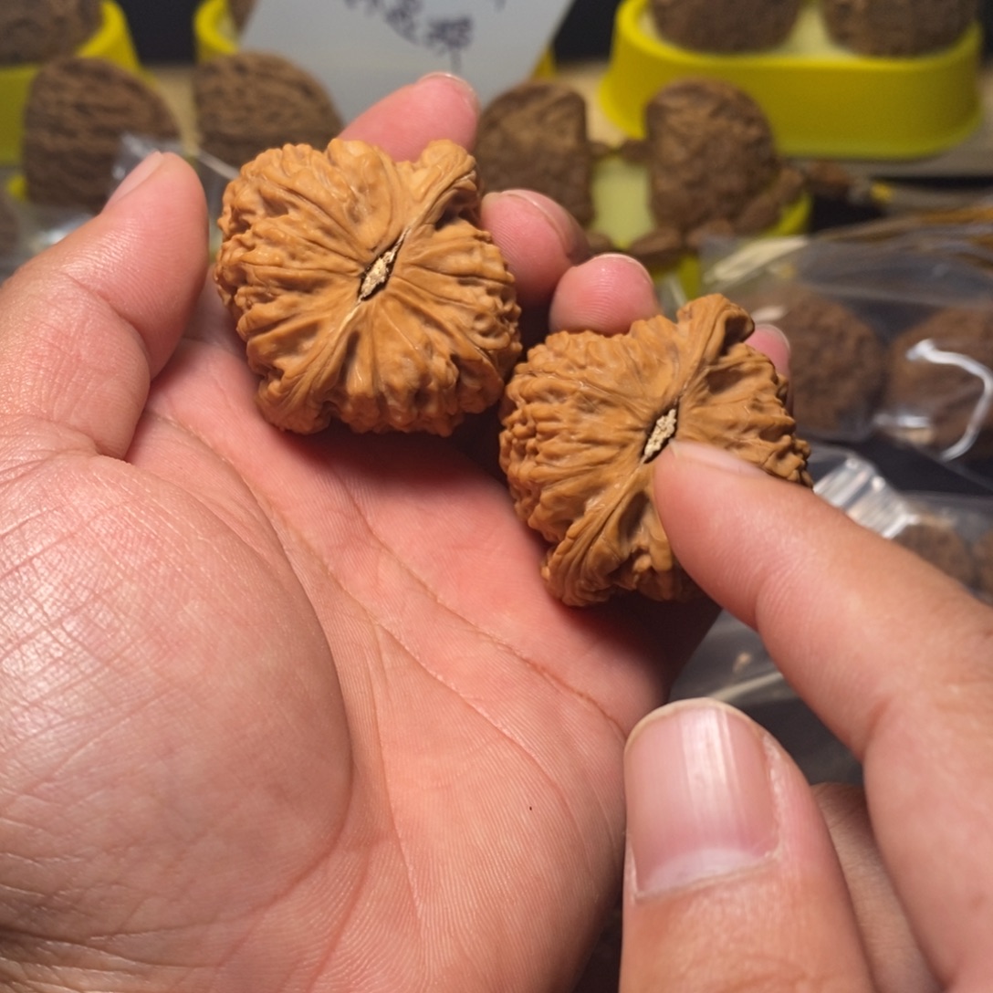 用***7核桃文玩核桃南疆石有色差002