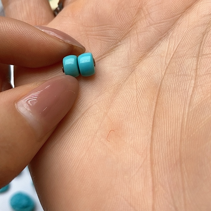 绿松石颈饰未镶嵌