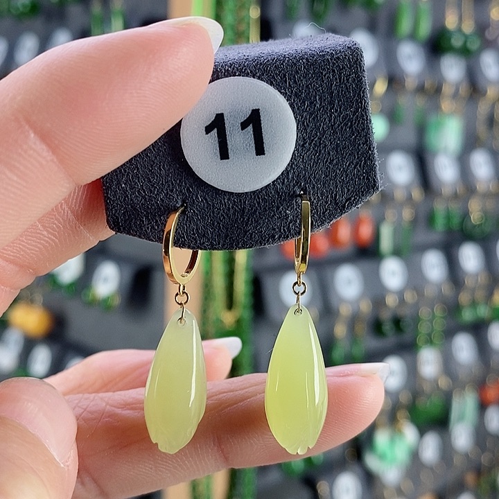 和田玉耳饰18K金镶嵌