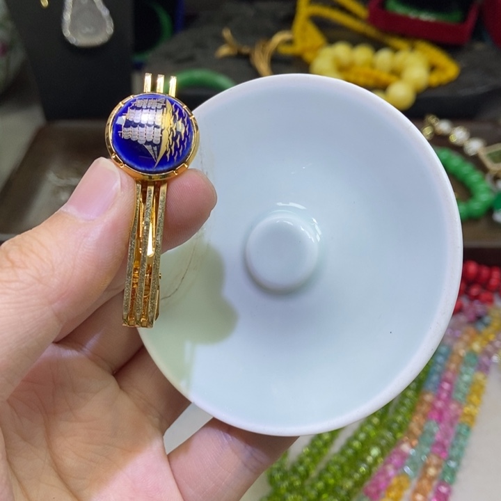 瓷片哈哈哈哈哈哈哈哈哈哈