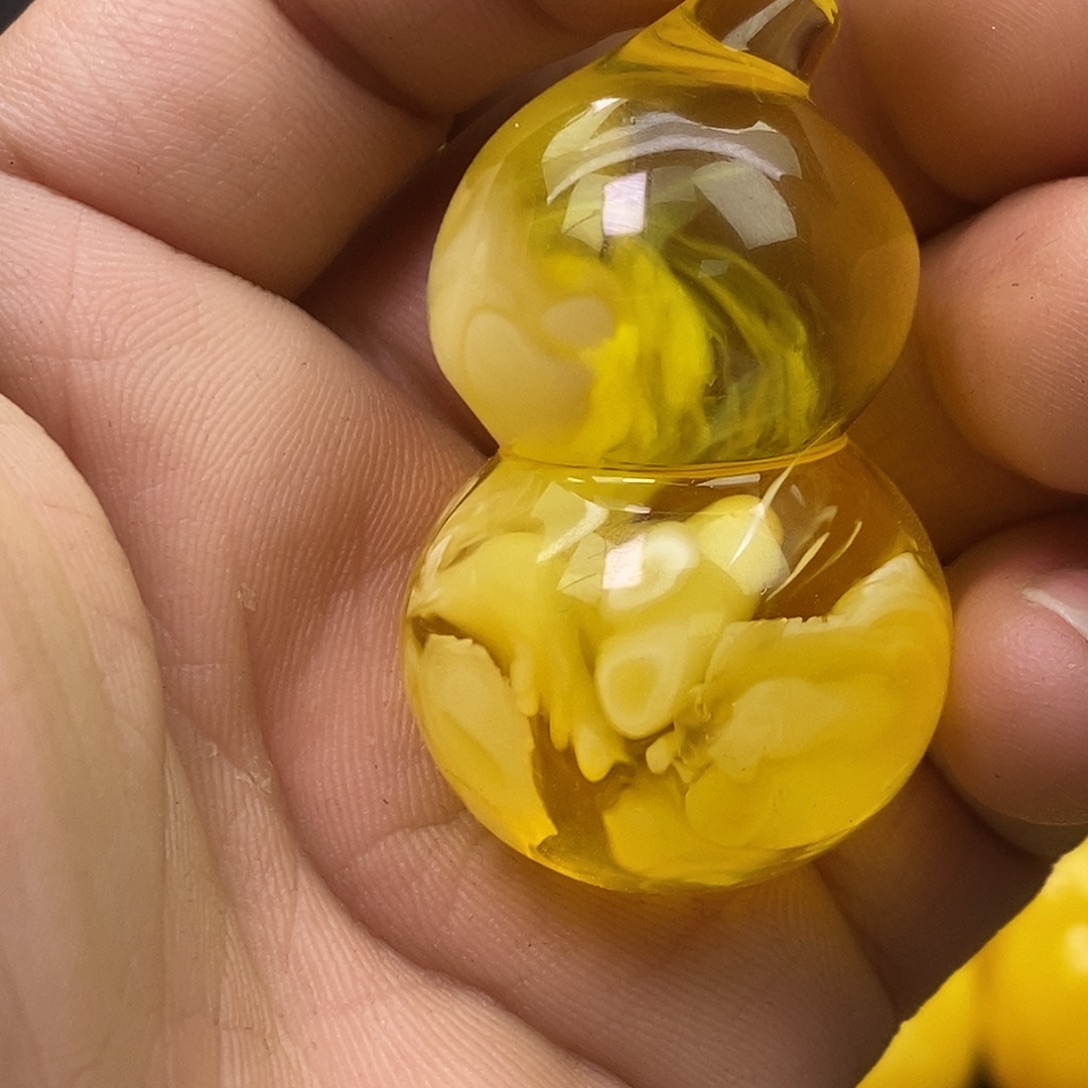 蜜蜡未镶嵌珠宝奇石