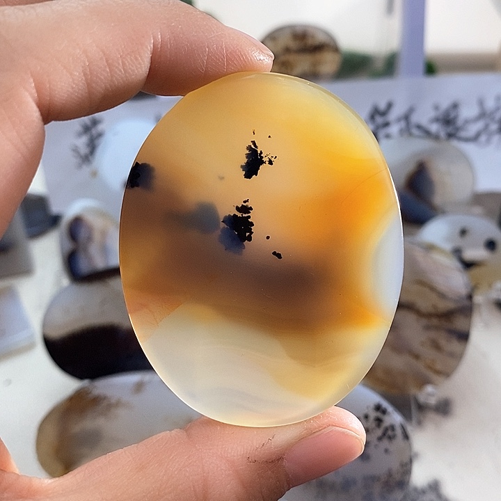 玛瑙/玉髓颈饰未镶嵌