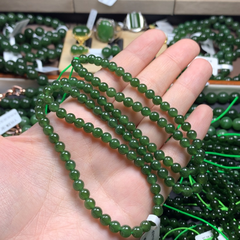 【闪购商品】和田玉（碧玉）颈饰未镶嵌D****娘