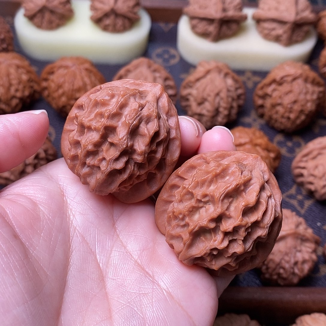 桃核吊坠全品龙鳞39尺