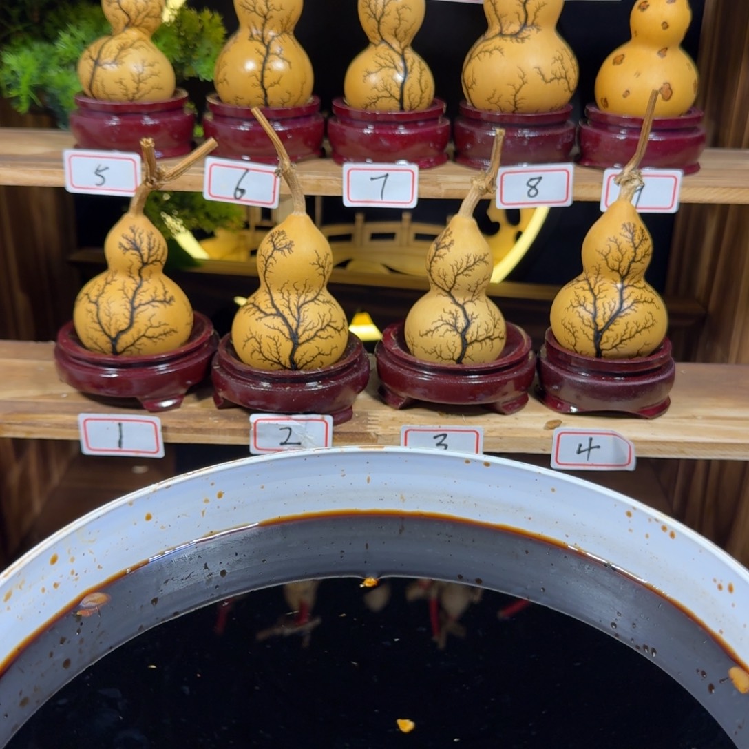 放***驴电击纹小葫芦摆件