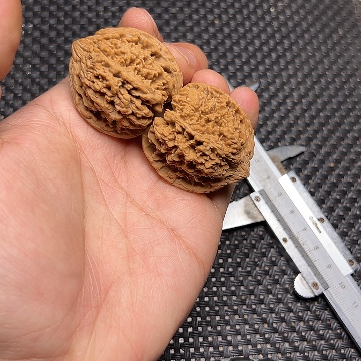 文玩核桃吊坠满天星