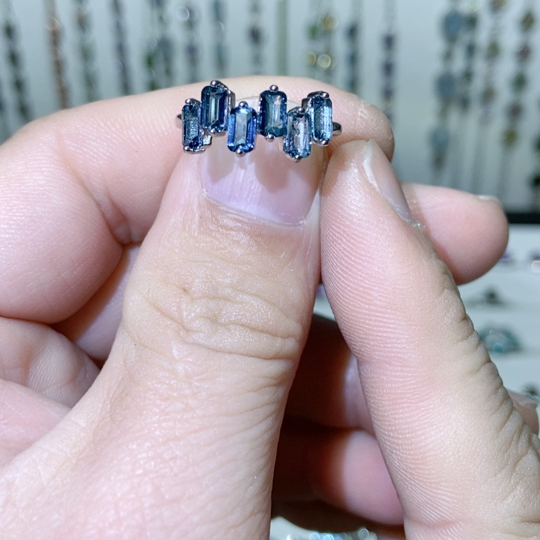 绿水晶戒指银S925镶嵌