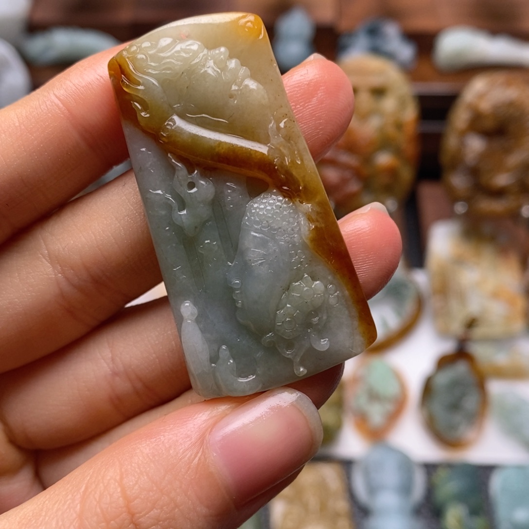 花***)定制翡翠未镶嵌翡翠